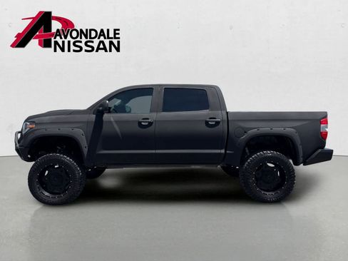 Used 2017 Toyota Tundra Limited w/ Limited Premium Package AWD/4WD image 3