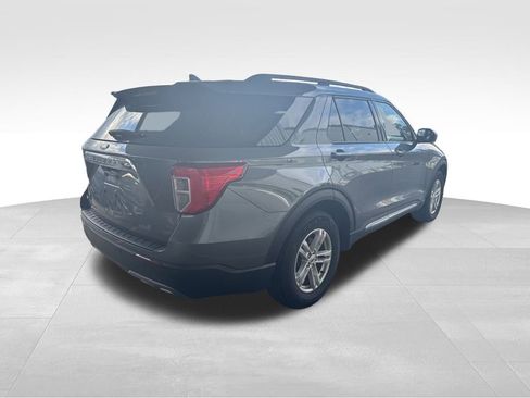 Certified 2023 Ford Explorer XLT w/ Equipment Group 202A image 4
