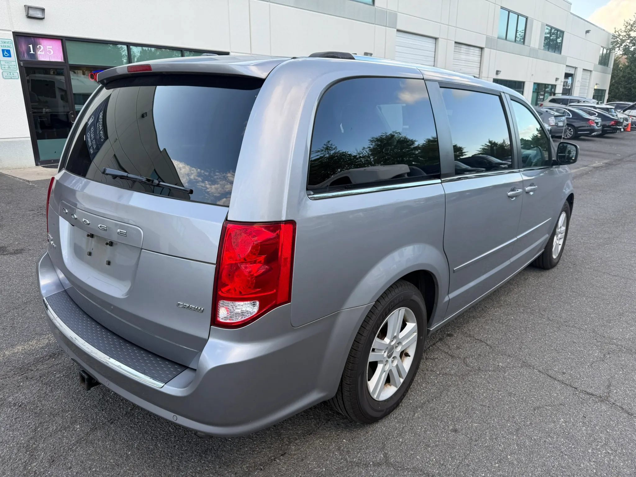 Used 2013 Dodge Grand Caravan Crew w/ Safety Sphere Group FWD image 4
