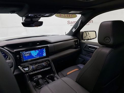 Used 2024 GMC Sierra 1500 AT4 w/ Technology Package image 28