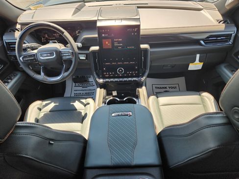 New 2026 GMC Yukon AT4 w/ AT4 Preferred Package AWD/4WD image 12