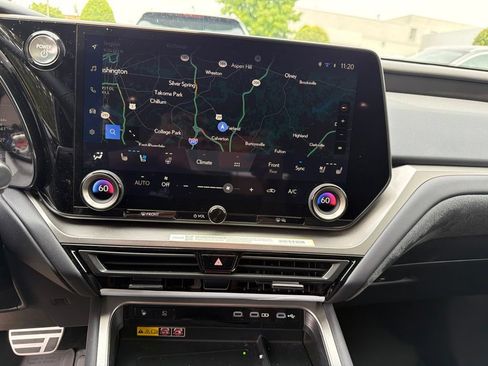 Certified 2026 Lexus TX 500h AWD w/ Technology Package image 26