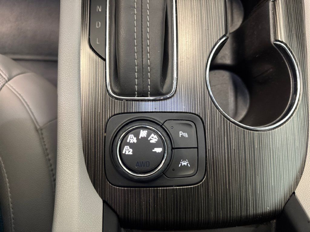 Used 2017 GMC Acadia SLT AWD/4WD image 23
