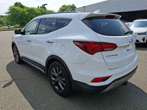 Used 2018 Hyundai Santa Fe Sport w/ 2.0T Ultimate Tech Package 05 AWD/4WD image 5