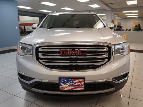 Used 2018 GMC Acadia SLT image 16
