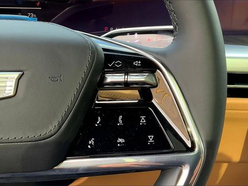 New 2025 Cadillac Escalade IQ Luxury 2 image 24