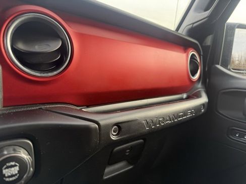 Used 2020 Jeep Wrangler Unlimited Rubicon image 31