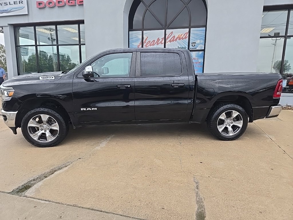 Used 2023 RAM 1500 Laramie AWD/4WD image 3