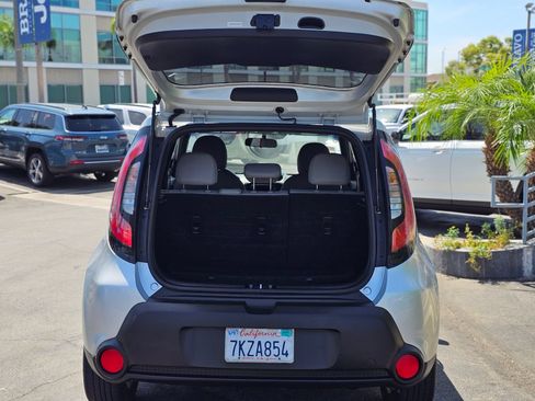 Used 2015 Kia Soul + FWD image 7