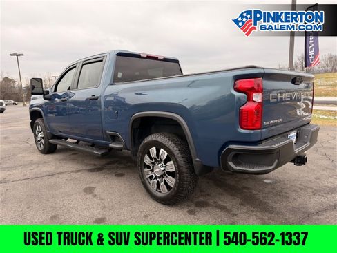 Used 2025 Chevrolet Silverado 2500 W/T w/ WT Convenience Package image 6