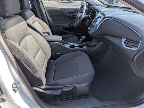 Used 2024 Chevrolet Malibu LT image 36