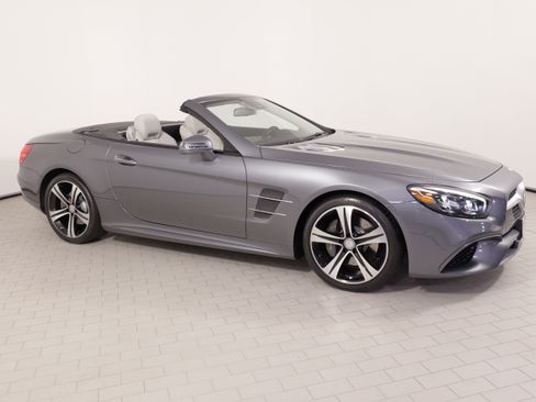Used 2017 Mercedes-Benz SL 450 image 12