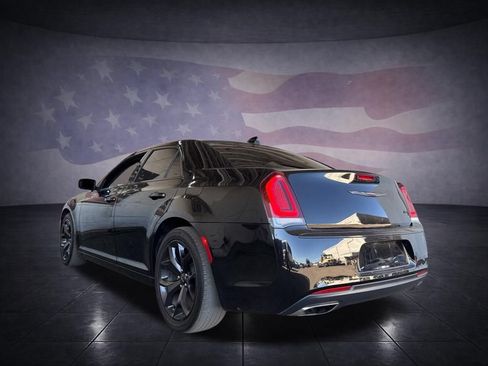 Used 2022 Chrysler 300 S RWD image 3