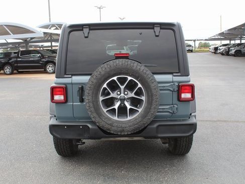 Used 2024 Jeep Wrangler Sport S image 4