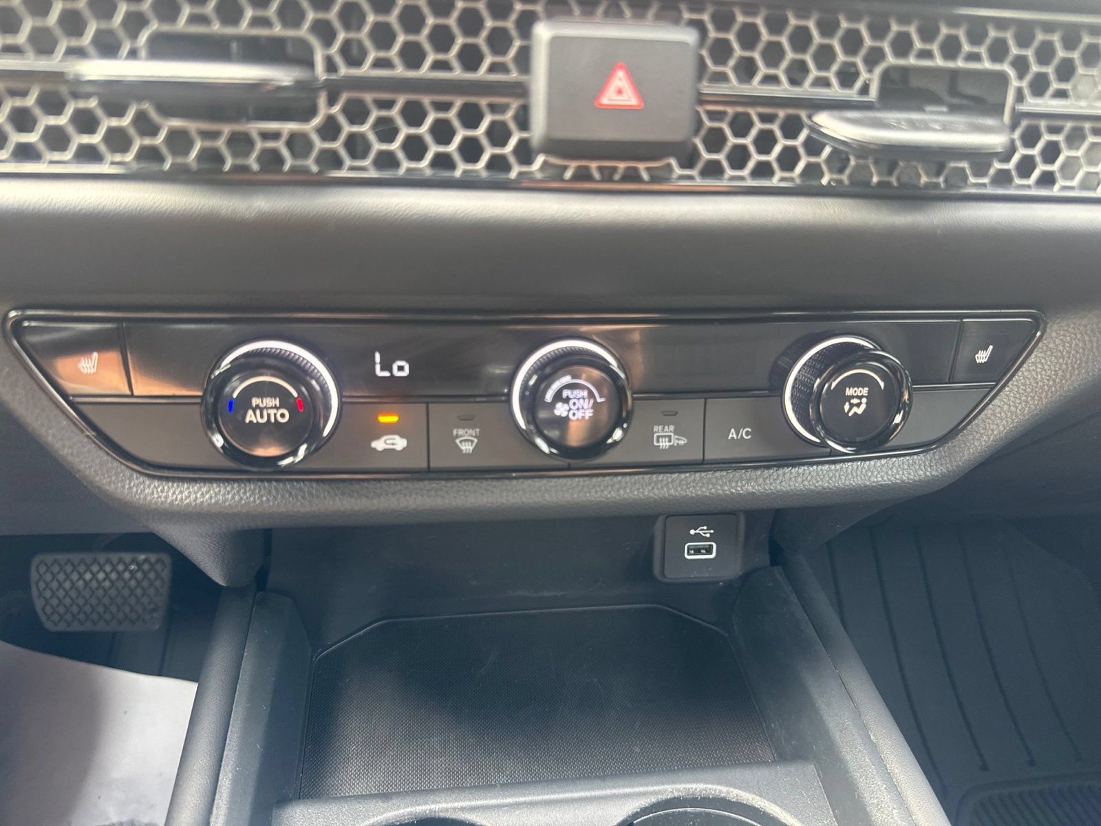 Used 2025 Honda HR-V Sport image 29