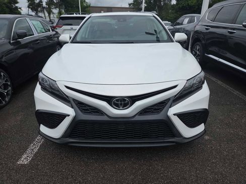 Used 2023 Toyota Camry SE w/ Convenience Package FWD image 7