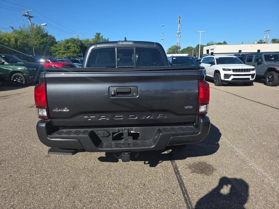 Used 2023 Toyota Tacoma SR AWD/4WD image 7