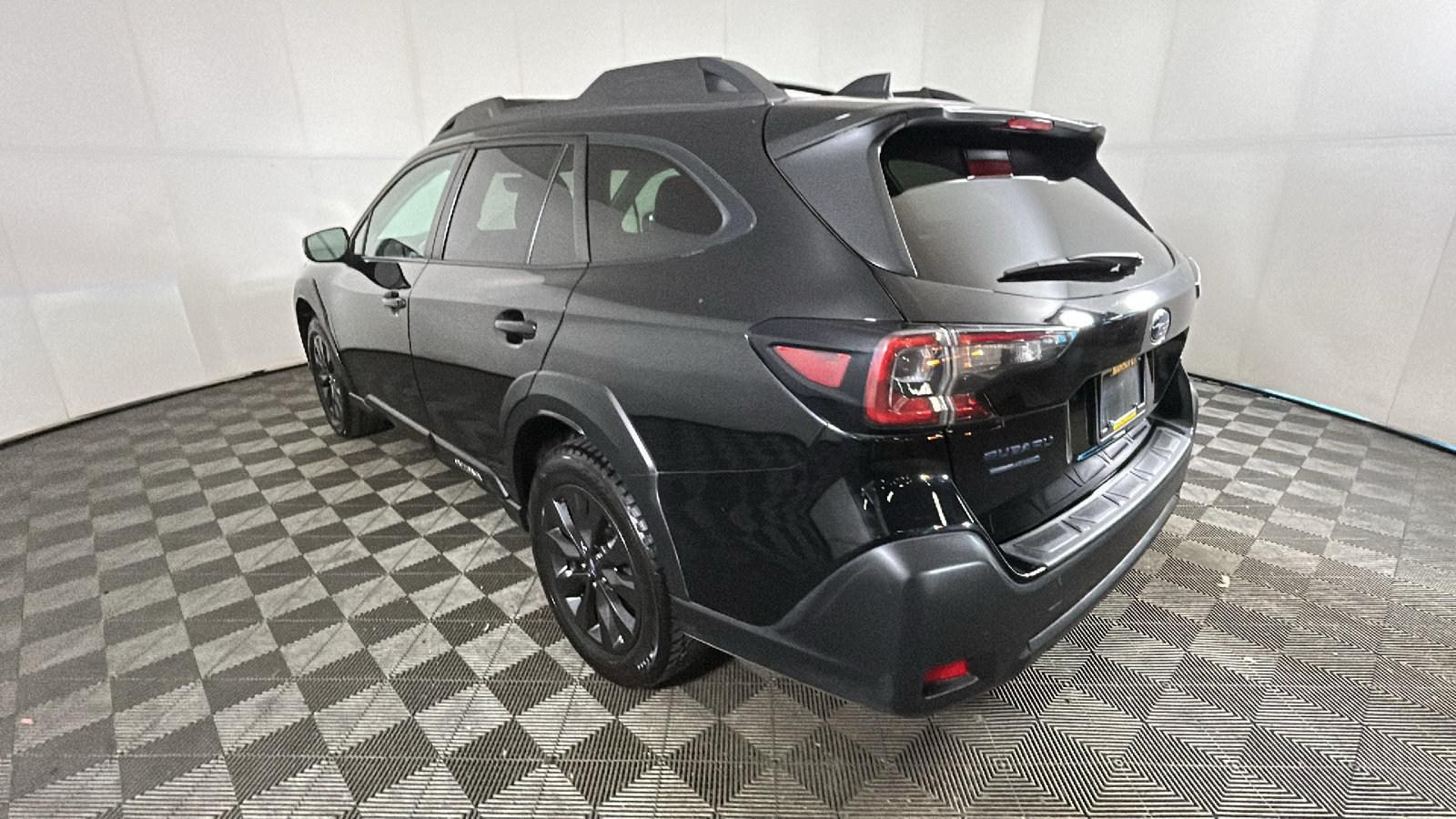 Used 2024 Subaru Outback Onyx Edition AWD/4WD image 5
