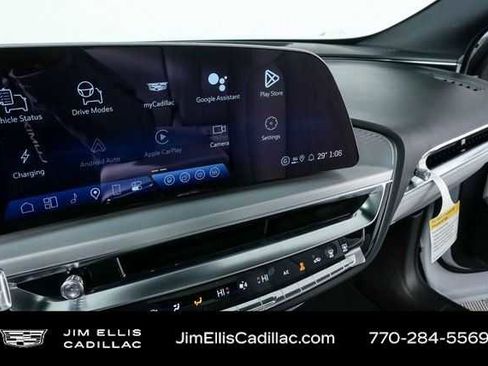 New 2026 Cadillac Lyriq Premium Luxury image 13