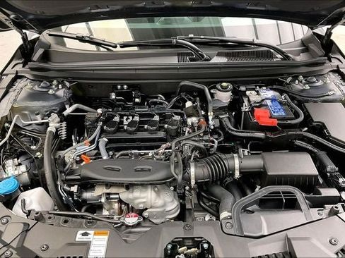 Certified 2025 Honda Accord LX image 28