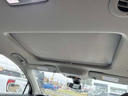 Used 2018 Buick Enclave Premium image 13