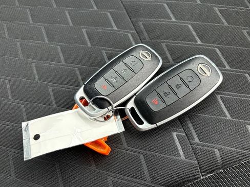 Used 2023 Nissan Kicks SV FWD image 19