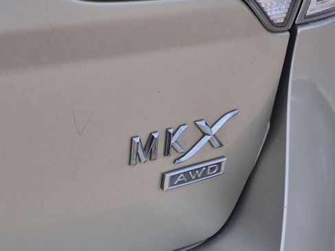 Used 2011 Lincoln MKX AWD w/ Wood Pkg image 13