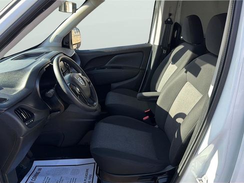 Used 2022 RAM ProMaster City Tradesman FWD image 11