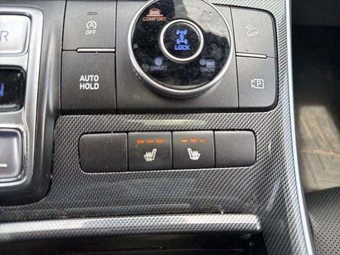 Used 2022 Hyundai Santa Fe SEL w/ Convenience + Premium Package AWD/4WD image 15
