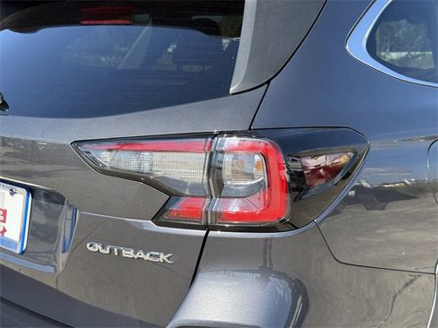 Used 2024 Subaru Outback Premium image 8