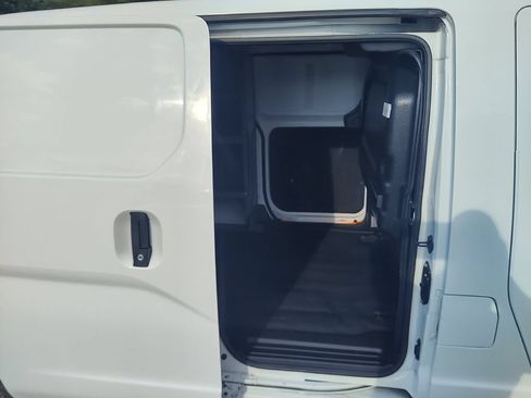 Used 2019 Nissan NV200 SV w/ Navigation Package FWD image 18
