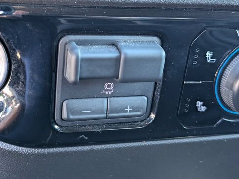 Used 2025 Chevrolet Silverado 3500 LT w/ Safety Package AWD/4WD image 18
