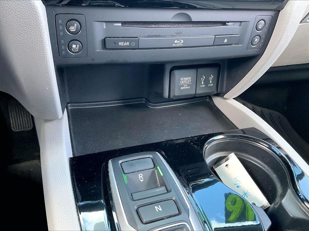 Used 2016 Honda Pilot Elite image 34
