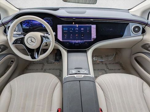 Certified 2022 Mercedes-Benz EQS 580 4MATIC Sedan image 16