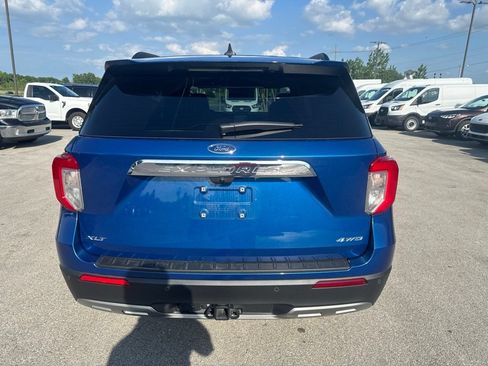 Used 2023 Ford Explorer XLT w/ Equipment Group 202A AWD/4WD image 4