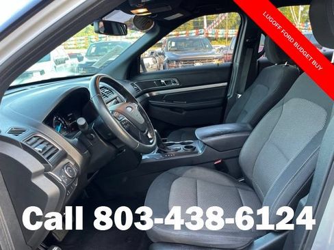 Used 2018 Ford Explorer XLT w/ Equipment Group 201A FWD image 6