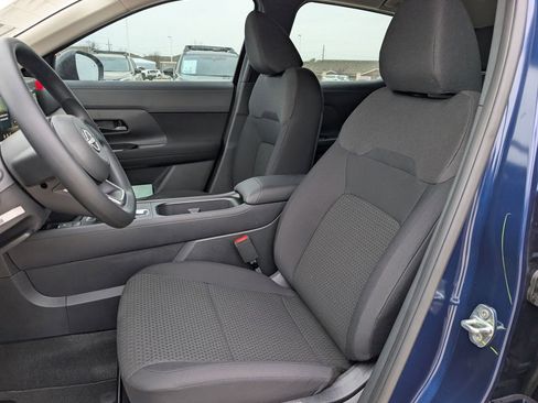 New 2026 Nissan Kicks S image 18