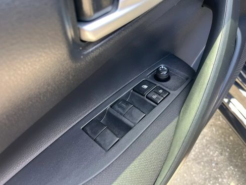 Used 2021 Toyota Corolla LE FWD image 12
