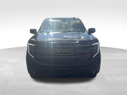 Used 2025 GMC Sierra 1500 AT4 w/ AT4 Premium Package AWD/4WD image 7