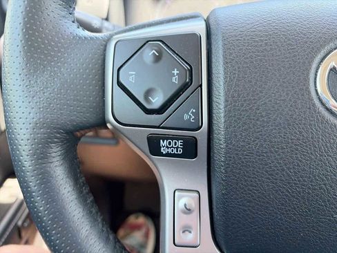 Used 2023 Toyota 4Runner Limited RWD image 21