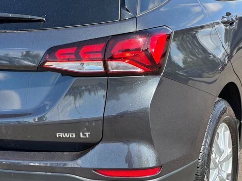 Used 2022 Chevrolet Equinox LT AWD/4WD image 25