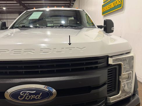 Used 2018 Ford F450 XL w/ Power Equipment Group image 47