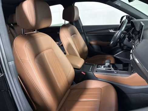 Used 2021 Audi Q5 2.0T Premium Plus w/ Premium Plus Package image 12