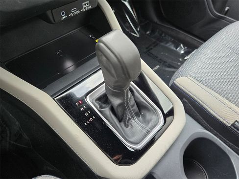 Used 2025 Subaru Forester Premium image 20