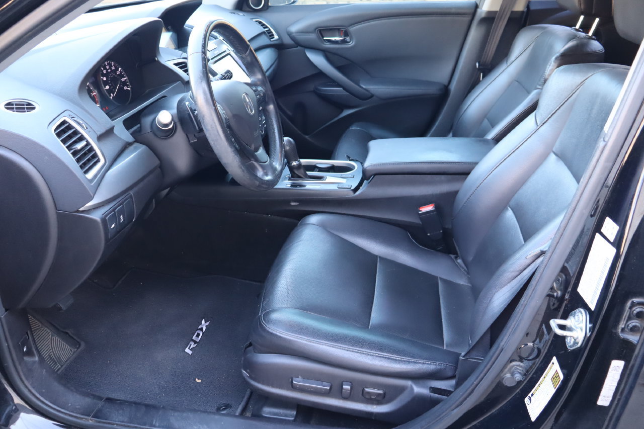 Used 2017 Acura RDX w/ Technology Package FWD image 16