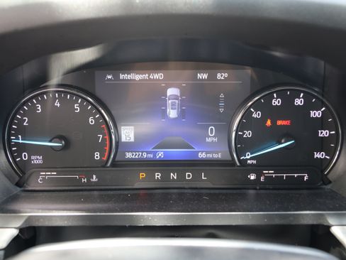 Used 2023 Ford Explorer XLT w/ Equipment Group 202A AWD/4WD image 19