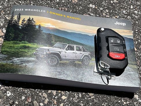 Used 2023 Jeep Wrangler Unlimited w/ Cold Weather Group AWD/4WD image 10