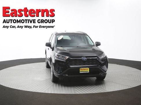 Used 2020 Toyota RAV4 LE AWD/4WD image 50