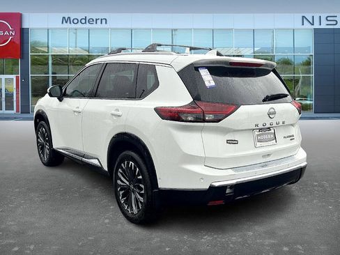 New 2026 Nissan Rogue Platinum image 6