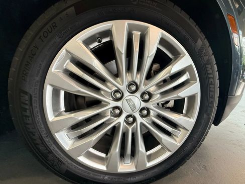 Used 2019 Cadillac XT5 Premium Luxury image 36